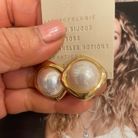 New - anthropologie cute earrings - Picture 3 of 4